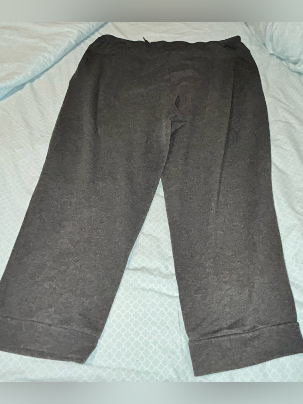 Eddie Bauer Women’s Charcoal Drawstring Capri Joggers - Picture 2 of 5